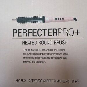 CALISTA*******Perfecter Pro+ Heated Round Brush - Pink .75 short-mid length hair